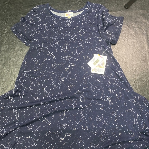 NWT LulaRoe Carly Dress (XXS) without front pocket - Picture 3 of 6
